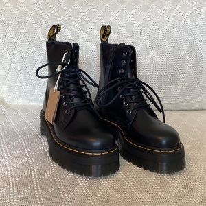 DR. Martens Jadon Smooth Leather Platform Boots